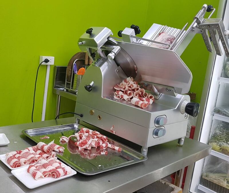 Máy cắt lát thịt tự động